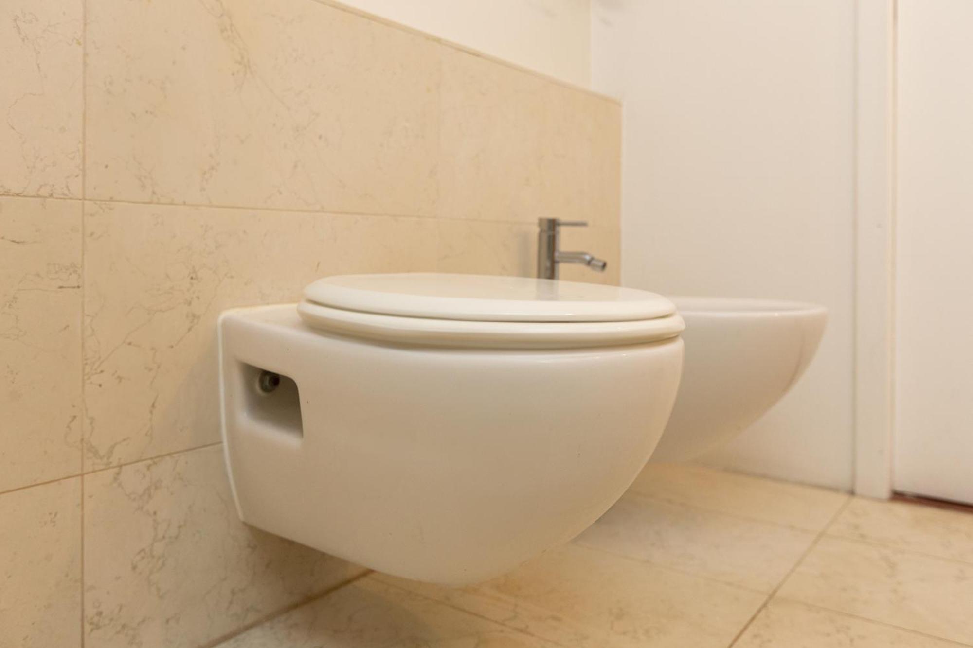 Appartamento White And Brown Exclusive Loft With Terrace - Free Parking - M2 Station Milano Esterno foto